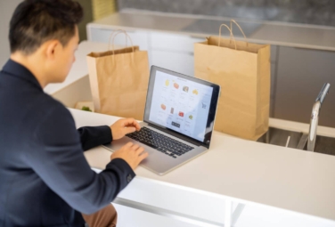 Top Use Cases for Headless Commerce Across Industries