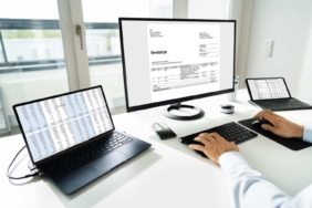 Top-10-Advantages-of-AI-in-Automated-Invoice-Processing